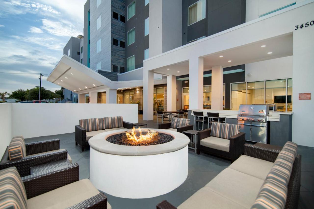 Towneplace Suites Fort Worth University Area/Medical Center Exteriör bild